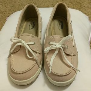 Boat shoes